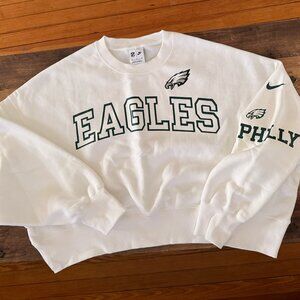 Philadelphia Eagles Nike Women’s Oversized Rewind Pullover Sweatshirt – White